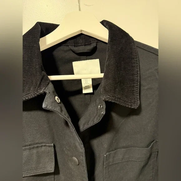 Black Jacket - Picture 3 of 4